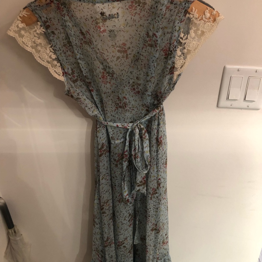 Dress - Picture 3 of 3
